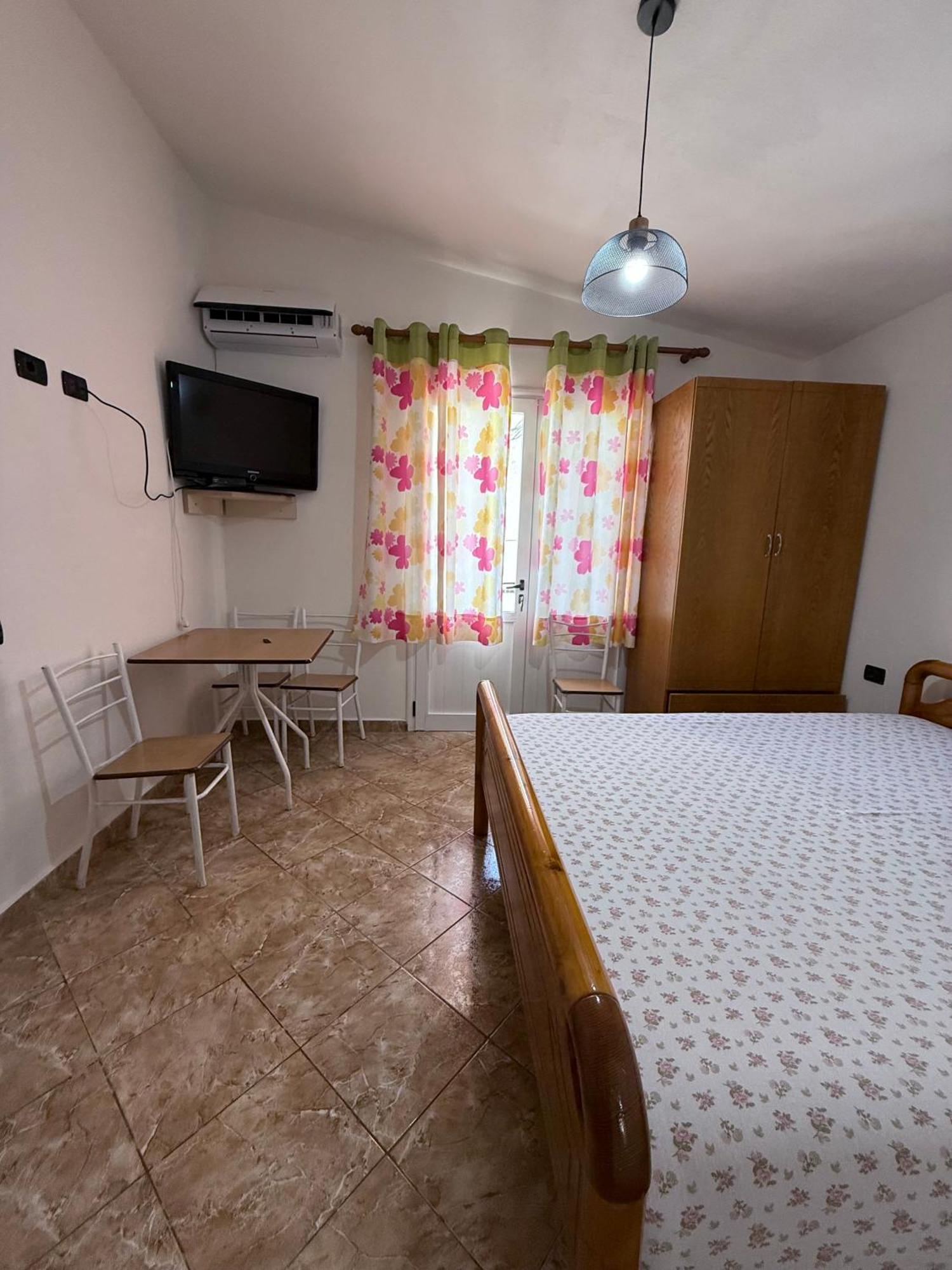 Jazoj Family Apartamento Orikum